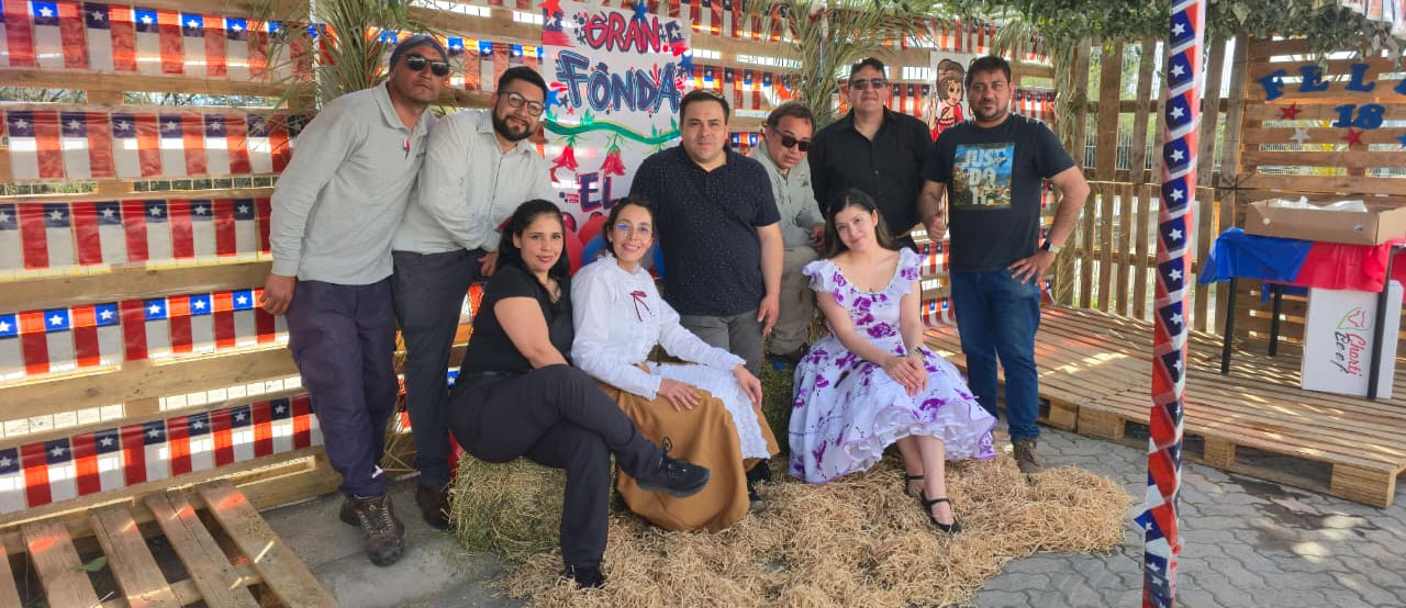 Vivimos la fonda 2025 en Almacén Extraportuario El Sauce